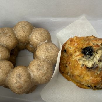 Liliha Bakery - Bakeries Near Me - Honolulu, Hawaii Liliha Bakery - Bakeries Near Me - Honolulu, Hawaii