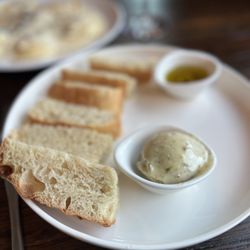 404 Celsius - Bread and dipping oil