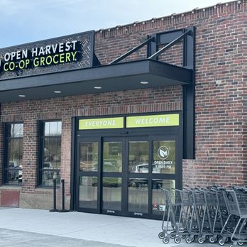 Open Harvest - the front of a grocery store - Grocery Near Me - Lincoln, Nebraska