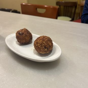 Bar del Pla - Croquettes - Tapas Bars Near Me - Barcelona, B Bar del Pla - Croquettes - Tapas Bars Near Me - Barcelona, B