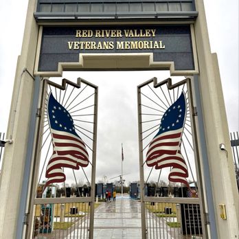 Red River Valley Veterans Memorial - Art Museums Near Me - Paris, Texas Red River Valley Veterans Memorial - Art Museums Near Me - Paris, Texas