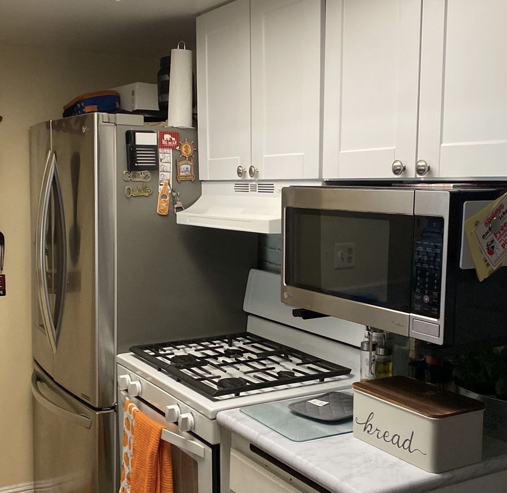 RIVERTON APARTMENTS Updated August 2024 3925 Riverton Ave, Studio