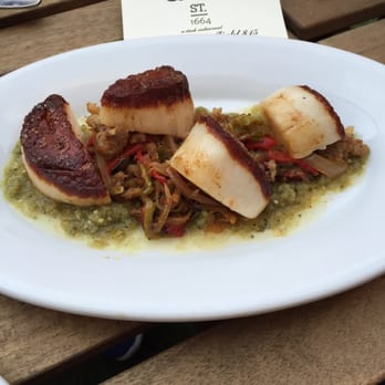 Ada Street - Scallops - Bars Near Me - Chicago, Illinois