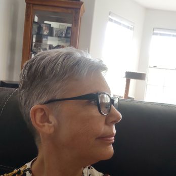 Del's Barber Shop - Awesome cut by Josh! Did I mention it's ONLY $25! - Barbers Near Me - Escondido, California
