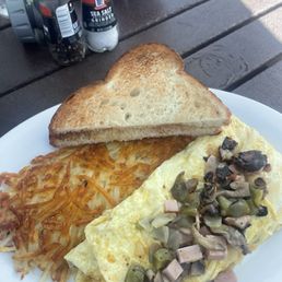Western Omelette - Crispy ham. Cheese was very melty and velveeta-like.