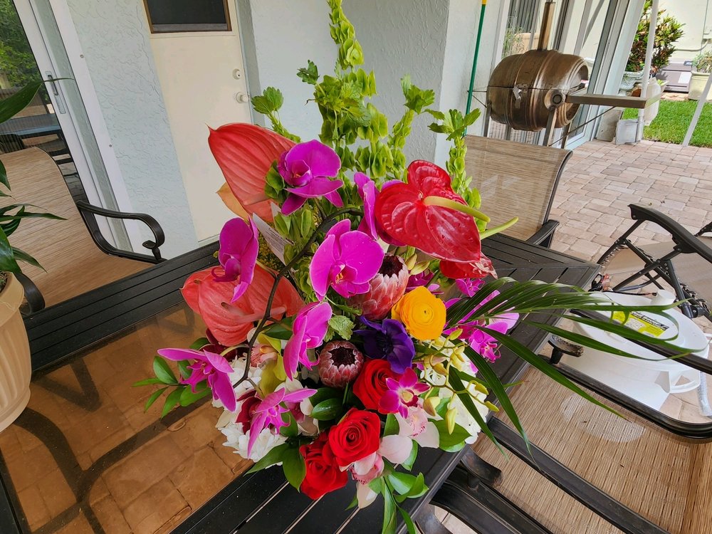 EMMA’S FLOWERS Updated September 2024 29 Photos & 26 Reviews 2472