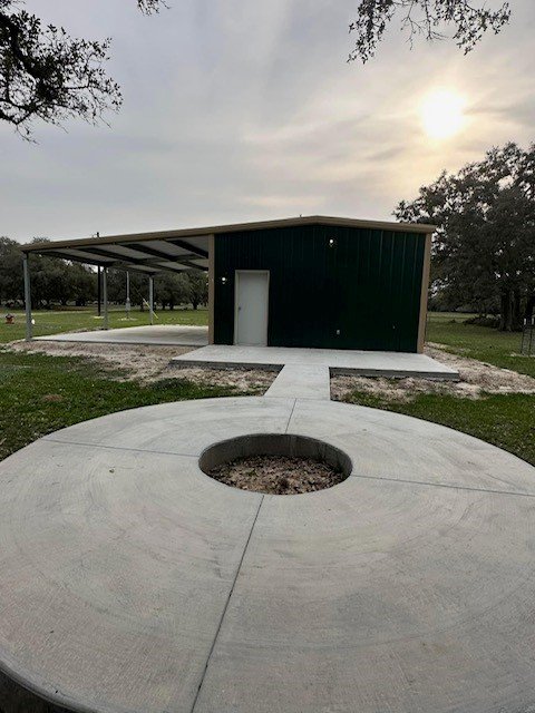 Slide of Black Swan Construction