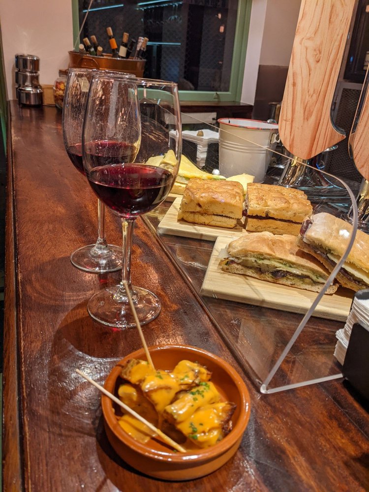 BASTER Updated May 2024 27 Photos Calle del Correo, Côtesd'Armor