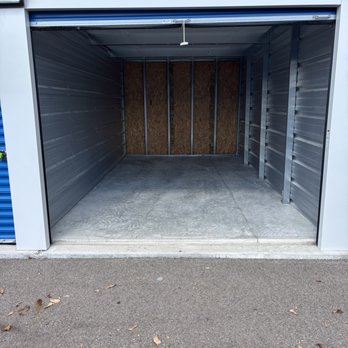 Zach's Pack Hauling - got the whole unit cleaned up in less than 2 hours - Junk Removal & Hauling Near Me - Fairborn, Ohio Zach's Pack Hauling - got the whole unit cleaned up in less than 2 hours - Junk Removal & Hauling Near Me - Fairborn, Ohio