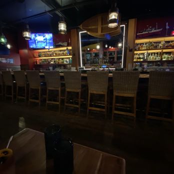 Duke's Seafood - Very cool bar - Seafood Near Me - Seattle, Washington