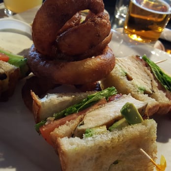 Sully's Bar and Grill - Bars Near Me - Rocklin, California