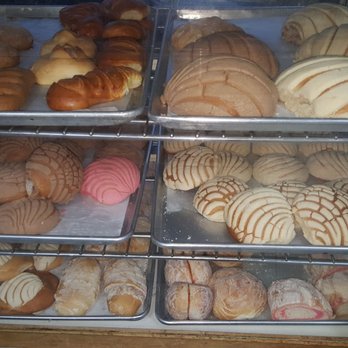 Alegre Bakery - Lil glance at the yummy bread Alejandra bakes.It's getting cold n soon time for some hot coco or café con leche wz some yumm bread. - Bakeries Near Me - Chicago, Illinois