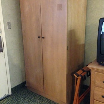 Eglin Inns - Closets - Hotels Near Me - Eglin AFB, Florida Eglin Inns - Closets - Hotels Near Me - Eglin AFB, Florida