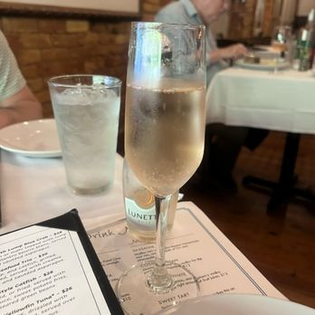 Sassafras Southern Bistro - Champagne - Southern Near Me - Greenville, South Carolina Sassafras Southern Bistro - Champagne - Southern Near Me - Greenville, South Carolina