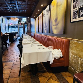 Mona Lisa Mare E Monti - Inside - Italian Near Me - San Francisco, California