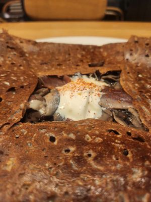 Breizh Café Abbesses | La Crêpe Autrement by null