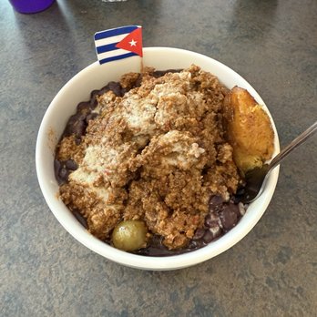 Havana Cafe - The Havana bowl with ground beef and a plantain I stole from my husband's plate - Coffee & Tea Near Me - Eugene, Oregon