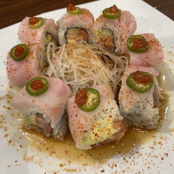 An Thinh Asian Cuisine - Hamachi Lover Roll - Vietnamese Near Me - Leander, Texas