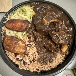 Island Quizine - Oxtail with Butter Beans