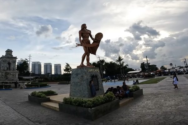 Mactan Shrine by null