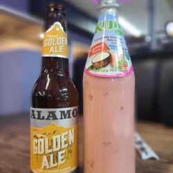 Chas Market & Kitchen - Local craft beer and international drank!