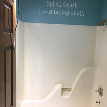 Mr Bathtub Indy - Fiberglass bathtub/shower one piece unit before refinishing. - Refinishing Services Near Me - Whiteland, Indiana Mr Bathtub Indy - Fiberglass bathtub/shower one piece unit before refinishing. - Refinishing Services Near Me - Whiteland, Indiana