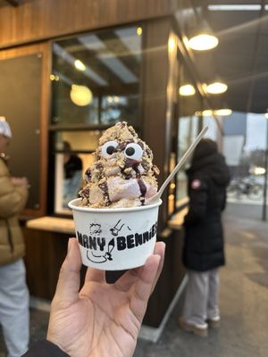 Many Bennies by null