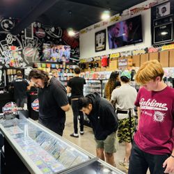 Supreme Card Shop