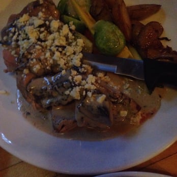 Blackback Pub - Pork tenderloin - Pubs Near Me - Waterbury, Vermont