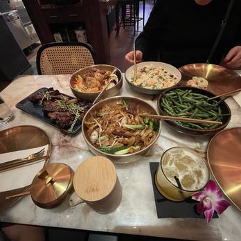 Chin Chin - Sticky ribs, walnut shrimp, beef chow fun, yang chow fried rice, garlic beans - Chinese Near Me - Las Vegas, Nevada Chin Chin - Sticky ribs, walnut shrimp, beef chow fun, yang chow fried rice, garlic beans - Chinese Near Me - Las Vegas, Nevada