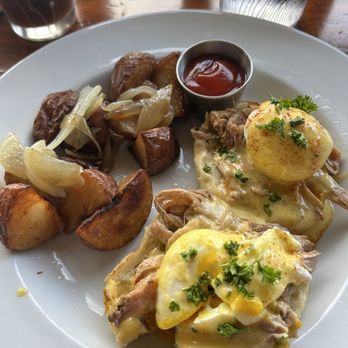 Lulu's Waikiki - Beach Benny - Burgers Near Me - Honolulu, Hawaii Lulu's Waikiki - Beach Benny - Burgers Near Me - Honolulu, Hawaii