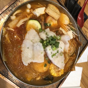 Tasty Point - Tomato Hot Pot with Fish Fillet - Taiwanese Near Me - Houston, Texas
