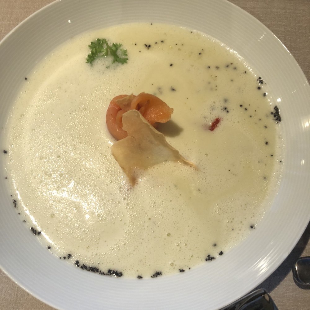 Restaurant Caprice - Asparagus soup with salmon - Italian Near Me - Wengen, BE Restaurant Caprice - Asparagus soup with salmon - Italian Near Me - Wengen, BE