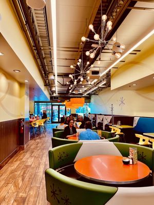 Snooze, an A.M. Eatery by null