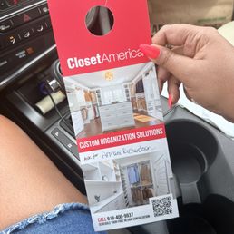 A fake set up in Clayton, NC. No salesperson was available and told to contact this person. A fake set up in Clayton, NC. No salesperson was available and told to contact this person.