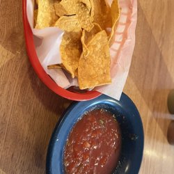 Los Aces Mexican Food - Chips and dip
