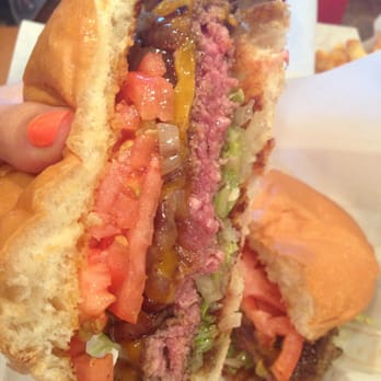Maple and Motor - Cheeseburger with tomato, onion, and caramelized onions. Yum - Burgers Near Me - Dallas, Texas Maple and Motor - Cheeseburger with tomato, onion, and caramelized onions. Yum - Burgers Near Me - Dallas, Texas