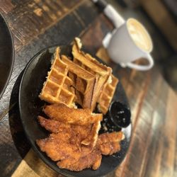 Kaldi's Social House - Chicken Waffle
