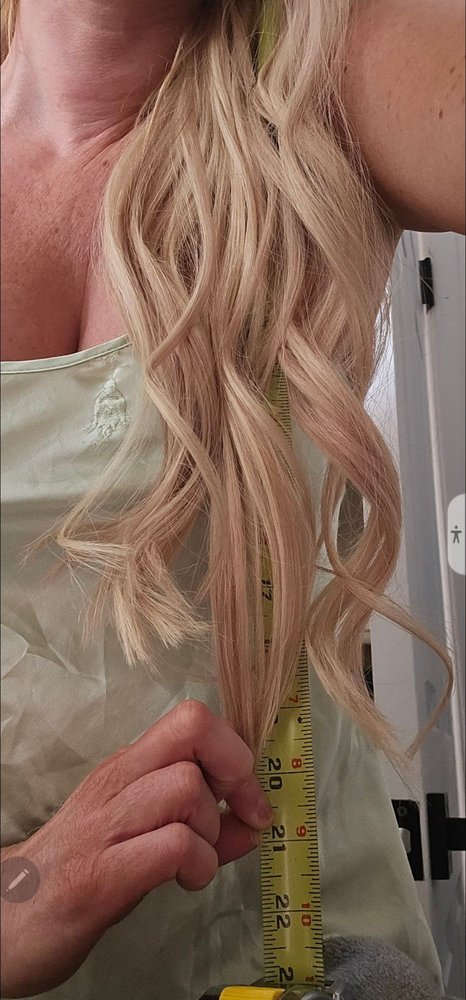 Love Your Loxx Hair Extension Salon Logo