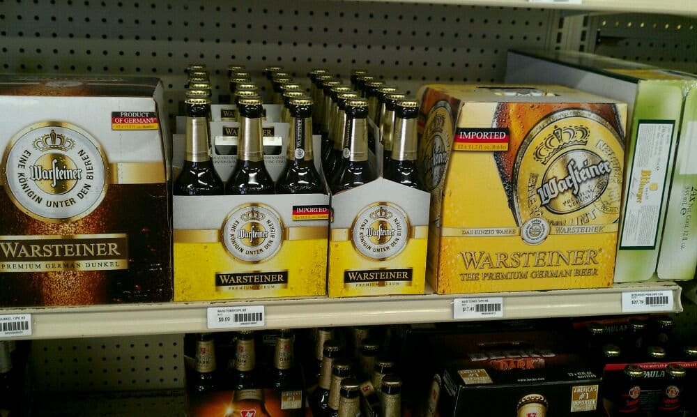 Social spots from Gus' Liquor Store