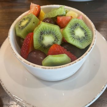 First Watch - Large fruit bowl - Breakfast & Brunch Near Me - Avon, Indiana