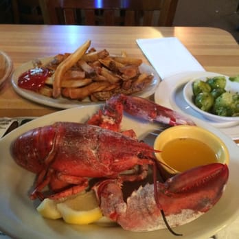 Lindy's Tavern - It was a good lunch. Escargot, 6-35cent buffalo Wings, Lobster Dinner with hand cut fries and Brussel Sprouts!!! Amazing lunch. - Seafood Near Me - North Smithfield, Rhode Island