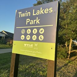 Wylie Community Park - Twin lakes park