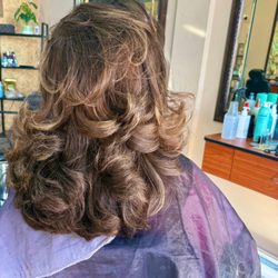 Adara Salon