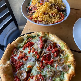 Paradise Park - Pizza Near Me - Chicago, Illinois Paradise Park - Pizza Near Me - Chicago, Illinois