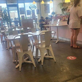 Square Root Poké - Interior - Poke Near Me - Katy, Texas