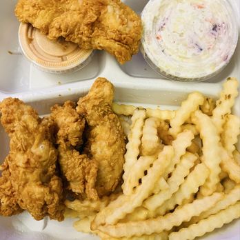 Raising Cane's Chicken Fingers - Children size chicken strips - Chicken Shop Near Me - Seattle, Washington