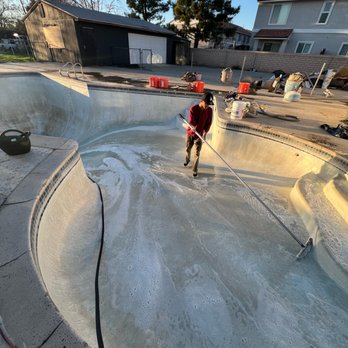 Current Line Pools - Pool Cleaners Near Me - Hemet, California Current Line Pools - Pool Cleaners Near Me - Hemet, California