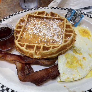 Black Bear Diner Tulsa - Bear's Choice - Diners Near Me - Tulsa, Oklahoma