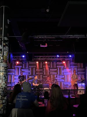 HI-FI Indy & HI-FI Annex by null